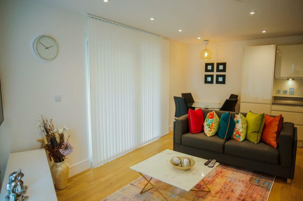 Executive 2 Bed Apartment London Exterior photo